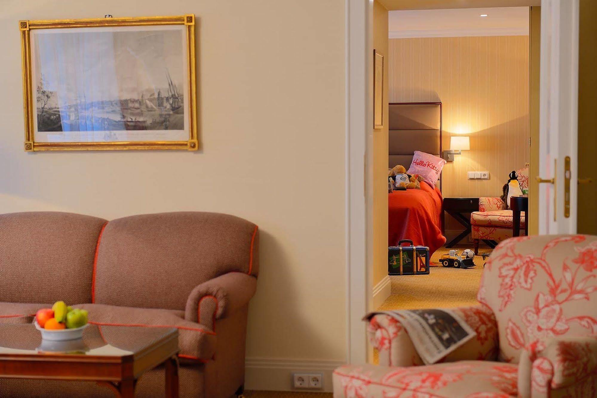 Grandhotel Hessischer Hof - Hotel Frankfurt Франкфурт-на-Майне Экстерьер фото
